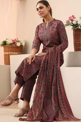 women floral printed regular kurta with trousers & with dupatta