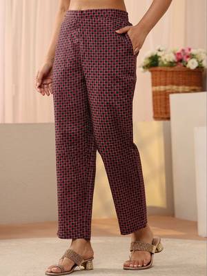 women floral printed regular kurta with trousers & with dupatta 2
