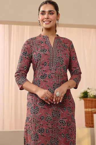 women floral printed regular kurta with trousers & with dupatta