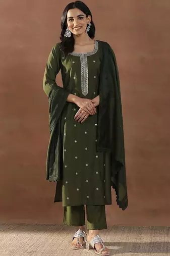 women floral embroidered regular sequinned kurta with trousers & with dupatta