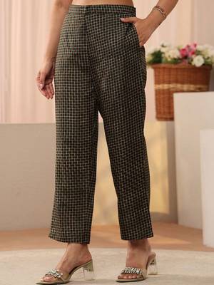 women floral printed regular kurta with palazzos & with dupatta 3