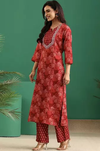 women ethnic motifs printed regular thread work kurta with trousers & with dupatta
