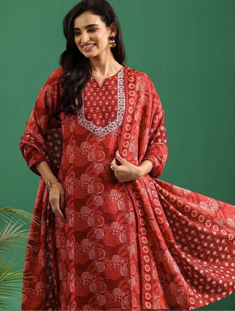 women ethnic motifs printed regular thread work kurta with trousers & with dupatta