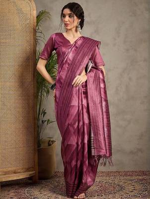 Magenta kantha work silk cotton tussar saree 4