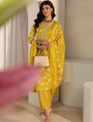 libas yellow floral printed straight suit set with dupatta 1