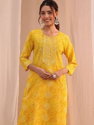women ethnic motifs printed regular mirror work kurta with trousers & with dupatta 2
