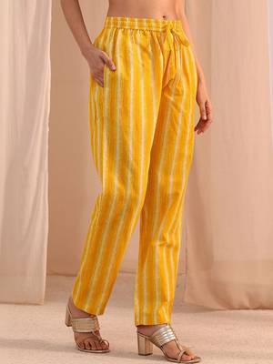 women ethnic motifs printed regular mirror work kurta with trousers & with dupatta 5