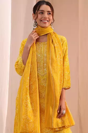 women ethnic motifs printed regular mirror work kurta with trousers & with dupatta