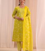 women floral printed regular thread work kurta with trousers & with dupatta