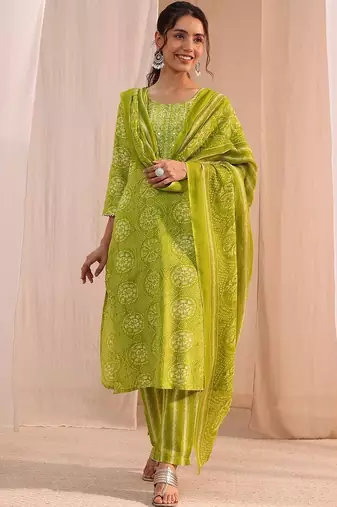 women ethnic motifs printed regular mirror work kurta with trousers & with dupatta