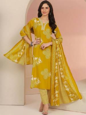 mustard bandhani printed cotton blend straight suit set 1