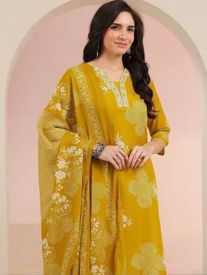 mustard bandhani printed cotton blend straight suit set 4