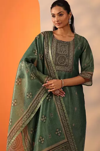 women ethnic motifs embroidered regular thread work kurta with trousers & with dupatta