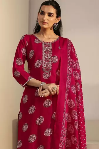 women ethnic motifs printed regular thread work kurta with sharara & with dupatta