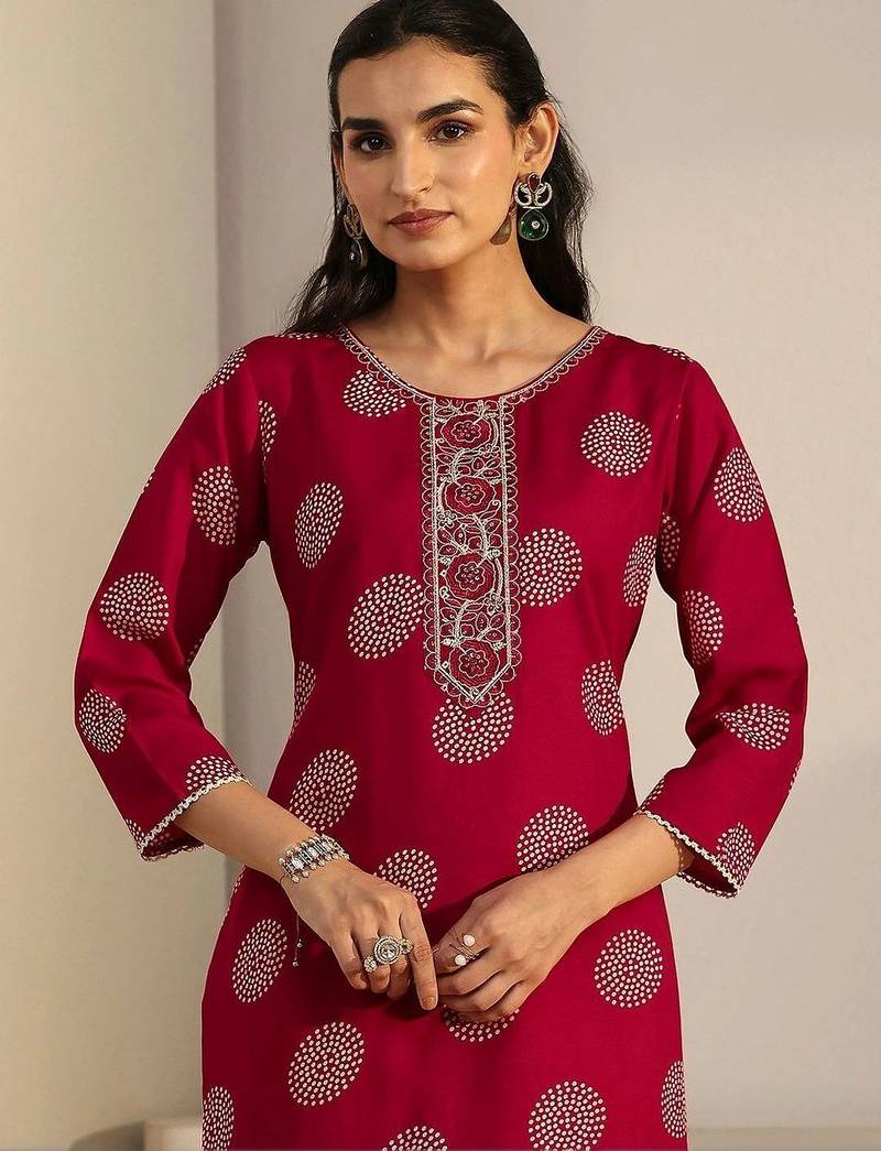 women ethnic motifs printed regular thread work kurta with sharara & with dupatta