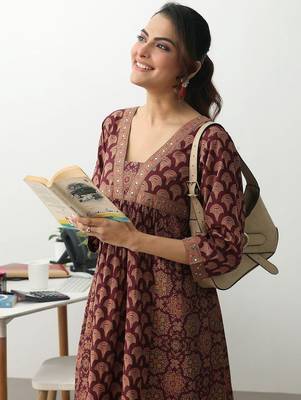women ethnic motifs printed empire mirror work kurta with trousers 4