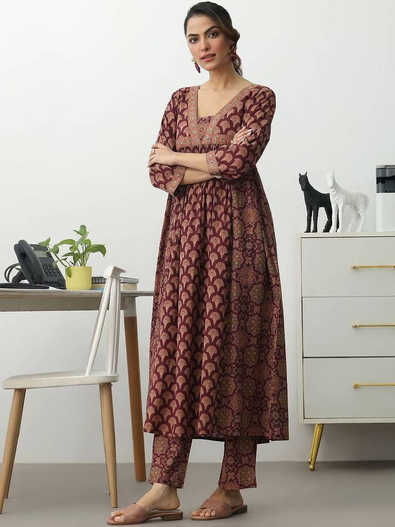 women ethnic motifs printed empire mirror work kurta with trousers