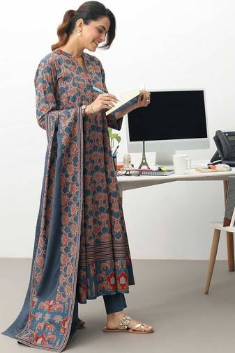 women ethnic motifs printed regular cotton blend kurta with trousers & with dupatta