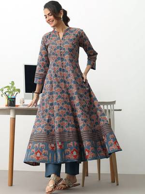 women ethnic motifs printed regular cotton blend kurta with trousers & with dupatta 2