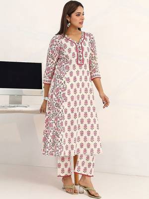women floral printed regular cotton blend kurta with trousers & with dupatta 5
