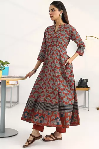 women ethnic motifs printed regular cotton blend kurta with trousers & with dupatta