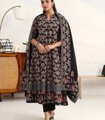 women ethnic motifs printed regular cotton blend kurta with trousers & with dupatta