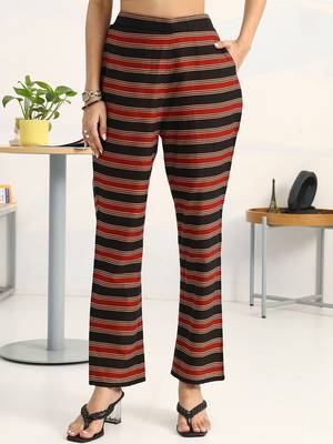 women floral printed regular cotton blend kurta with trousers & with dupatta 4
