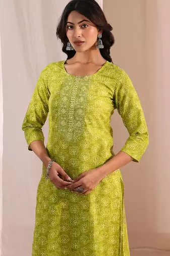 women ethnic motifs printed regular kurta with trousers & with dupatta
