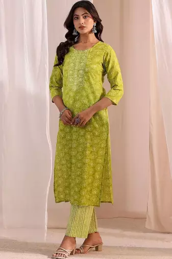 women ethnic motifs printed regular kurta with trousers & with dupatta