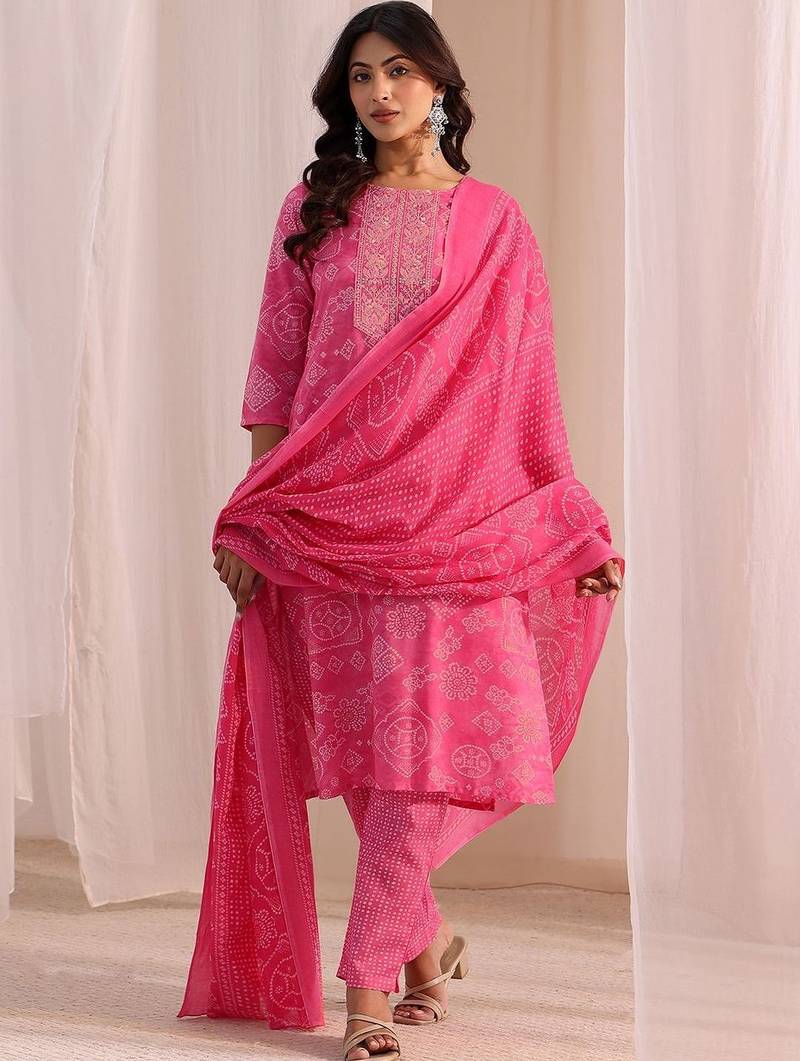 women ethnic motifs printed regular thread work kurta with trousers & with dupatta