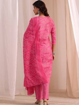 women ethnic motifs printed regular thread work kurta with trousers & with dupatta 2