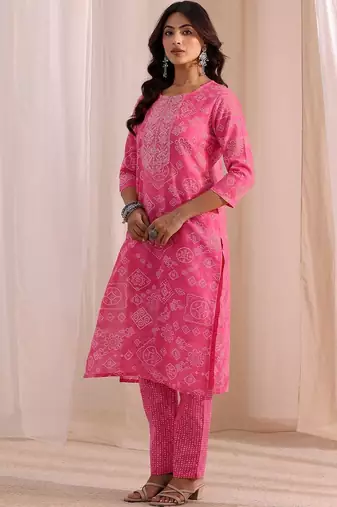 women ethnic motifs printed regular thread work kurta with trousers & with dupatta