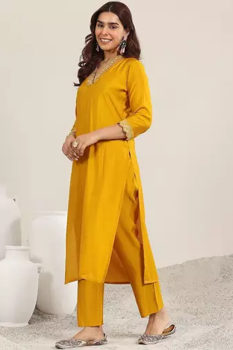 women ethnic motifs embroidered kurta with trousers & dupatta