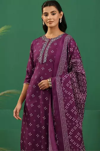 women ethnic motifs printed regular thread work kurta with trousers & with dupatta