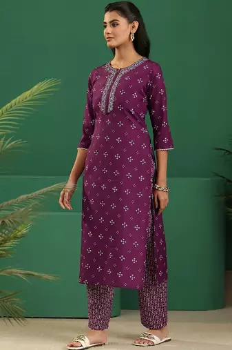 women ethnic motifs printed regular thread work kurta with trousers & with dupatta