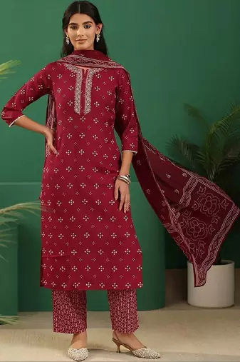 women ethnic motifs printed regular thread work kurta with trousers & with dupatta
