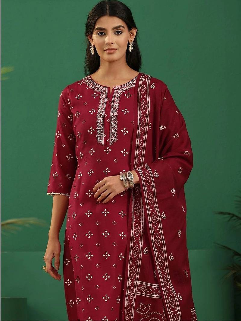 women ethnic motifs printed regular thread work kurta with trousers & with dupatta