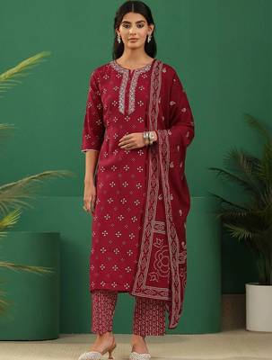women ethnic motifs printed regular thread work kurta with trousers & with dupatta 3