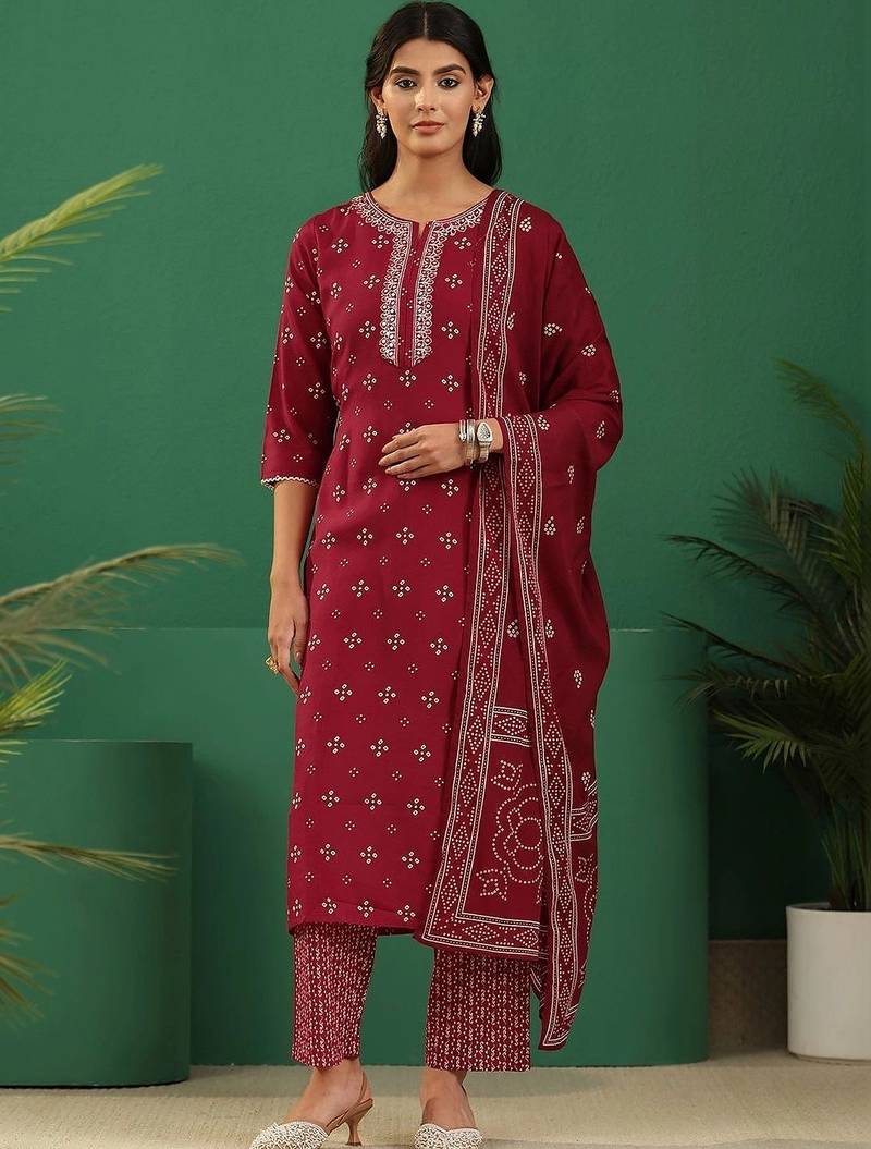 women ethnic motifs printed regular thread work kurta with trousers & with dupatta