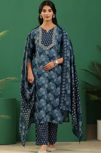 women ethnic motifs printed regular thread work kurta with trousers & with dupatta