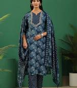 women ethnic motifs printed regular thread work kurta with trousers & with dupatta