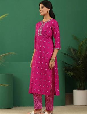 women ethnic motifs printed regular thread work kurta with palazzos & with dupatta 5