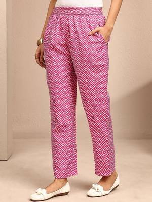 women ethnic motifs printed regular thread work kurta with trousers & with dupatta 5