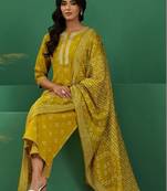 women ethnic motifs printed regular thread work kurta with trousers & with dupatta
