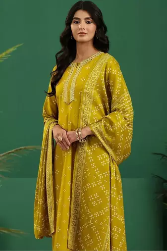 women ethnic motifs printed regular thread work kurta with trousers & with dupatta