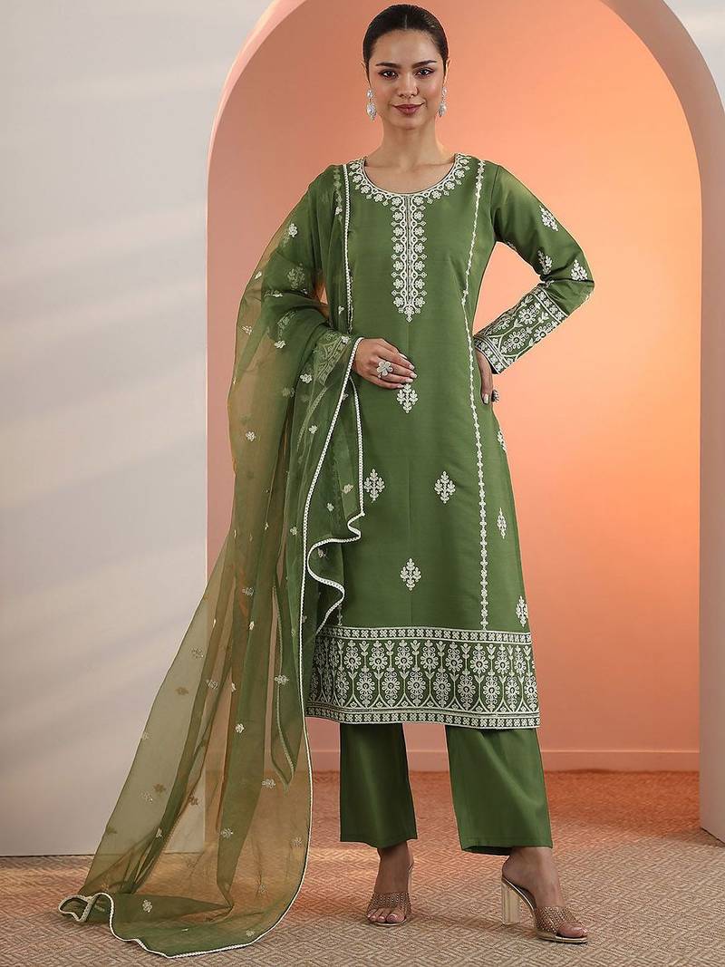 floral embroidered straight kurta with trousers & dupatta