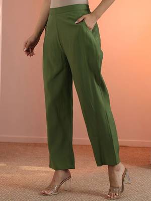 floral embroidered straight kurta with trousers & dupatta 7