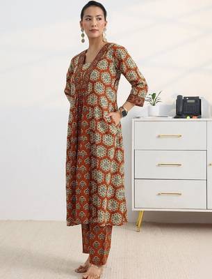 libas rust floral printed a-line suit set with dupatta 5