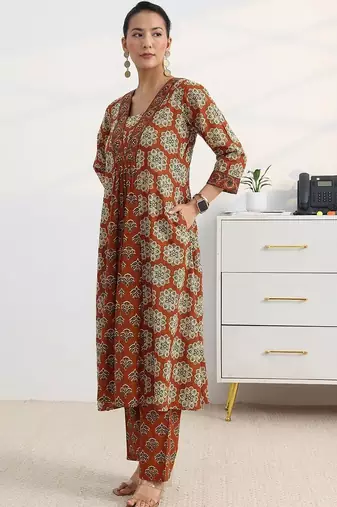 libas rust floral printed a-line suit set with dupatta