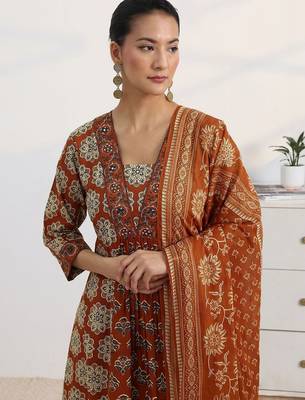 libas rust floral printed a-line suit set with dupatta 7